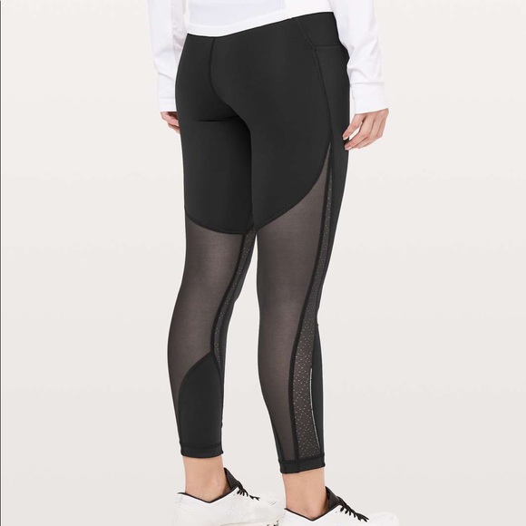 NWT Lululemon Run Smoothly 25” mesh leggings - Picture 3 of 5